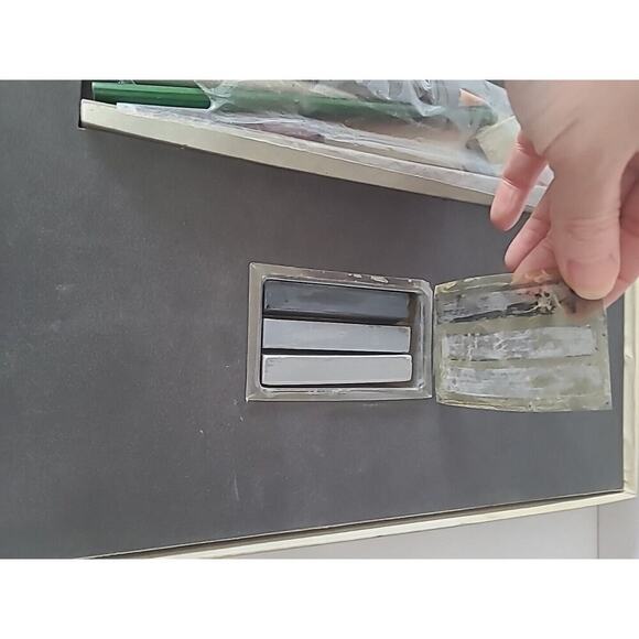 Vintage Jon Gagny's Learn to Draw Set Large Box Partial Contents - Picture 7 of 12